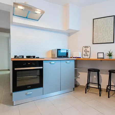 Ultracentral Dreamland 3 Bdrm Апартаменти Бухарест