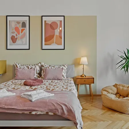 Ultracentral Dreamland 3 Bdrm Lägenhet *