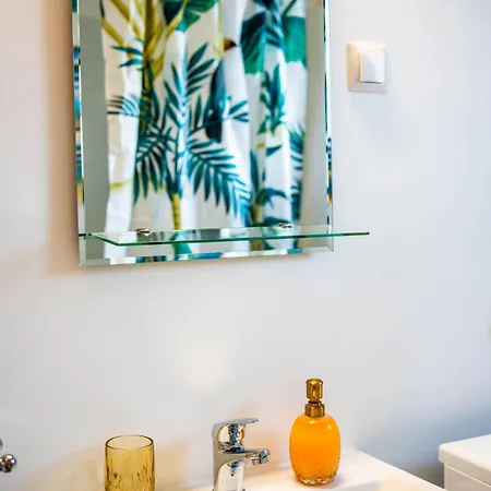 Ultracentral Dreamland 3 Bdrm *