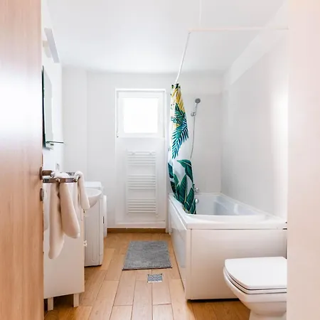 Ultracentral Dreamland 3 Bdrm