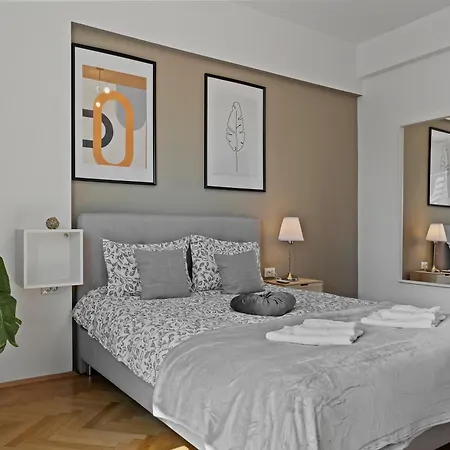 Ultracentral Dreamland 3 Bdrm Appartement