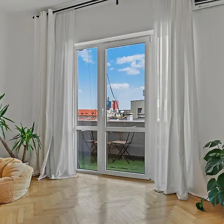 Appartamento Ultracentral Dreamland 3 Bdrm