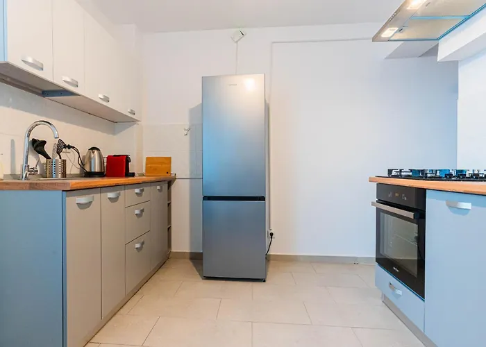 Ultracentral Dreamland 3 Bdrm * Bucarest