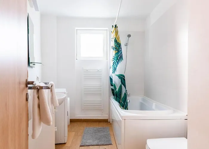 Ultracentral Dreamland 3 Bdrm