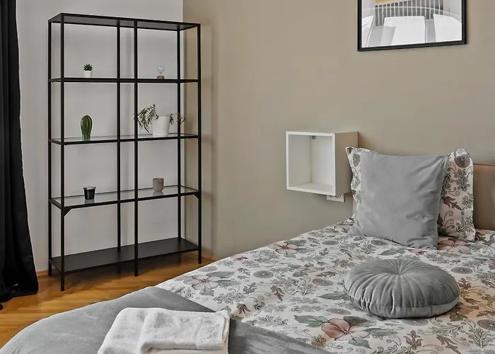 Ultracentral Dreamland 3 Bdrm * Bucarest