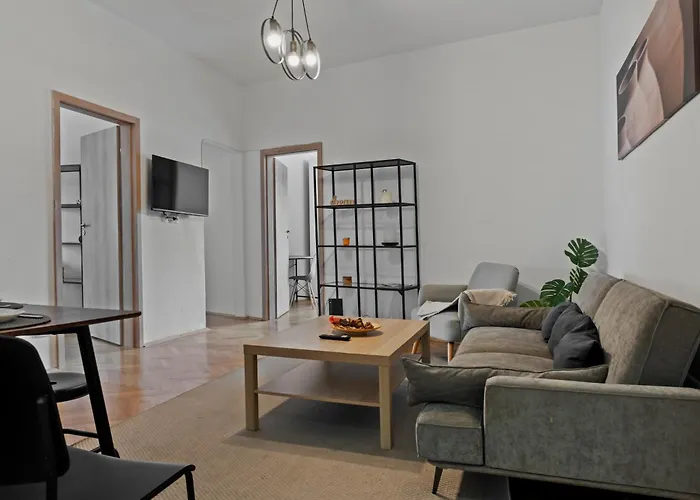 Ultracentral Dreamland 3 Bdrm בוקרשט