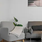 Ultracentral Dreamland 3 Bdrm Апартаменти Бухарест