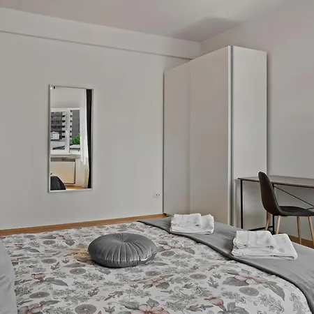 Appartement Ultracentral Dreamland 3 Bdrm *