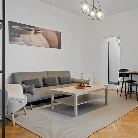 Ultracentral Dreamland 3 Bdrm * Bukarest